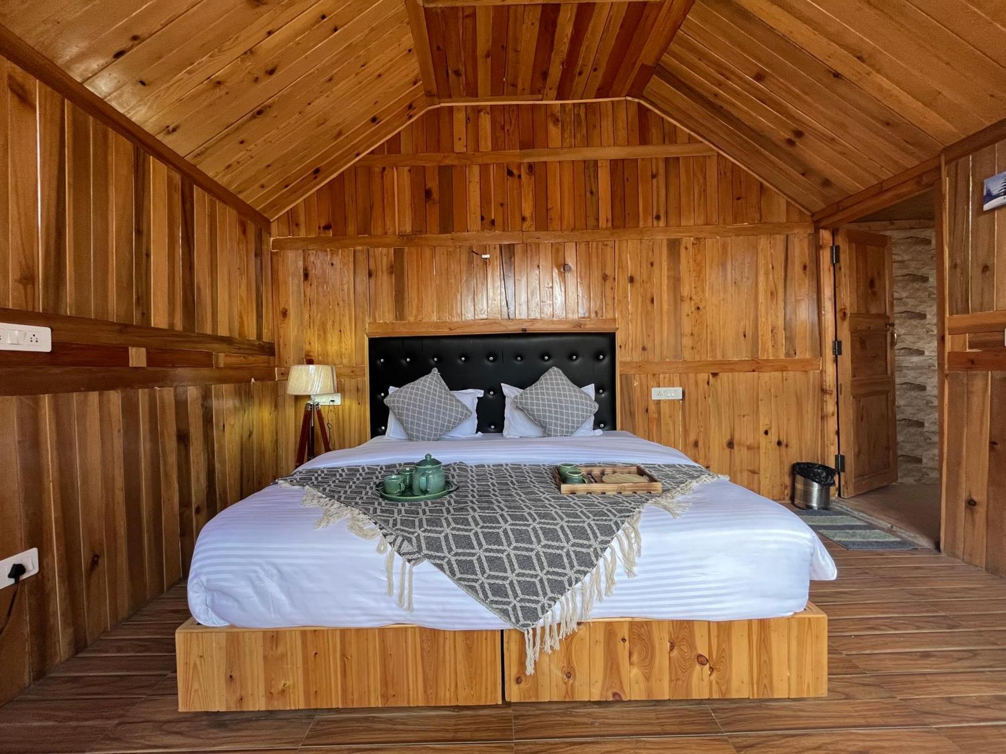 Odin Hostel Shoja ภายนอก รูปภาพ